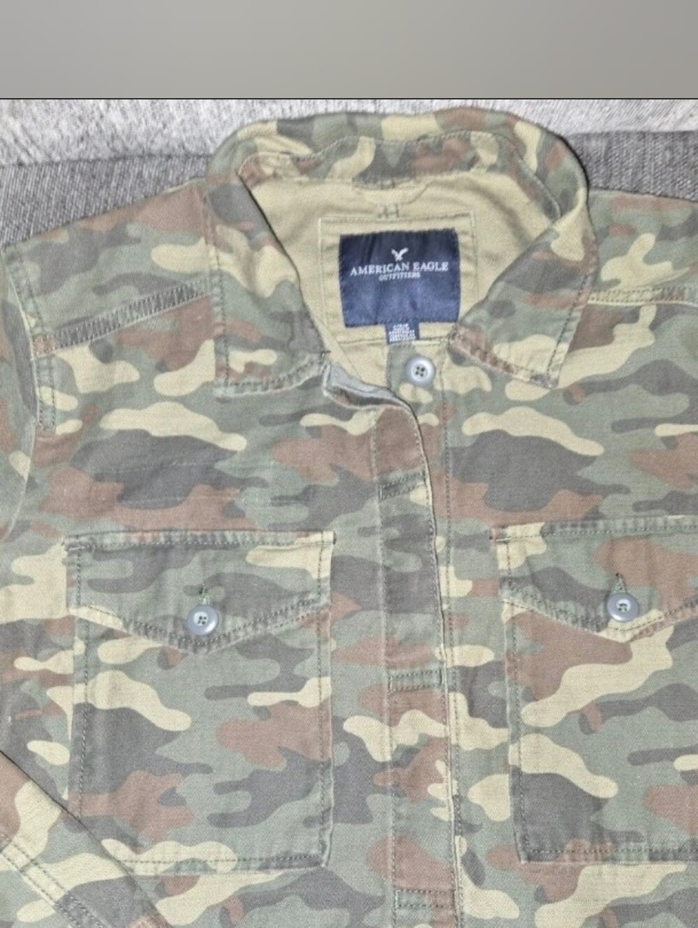 American Eagle Womens Button Camouflage Jean Jacket Collared Pockets Size L